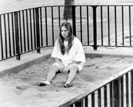 Barbra Streisand sits in sand pit 1972 Up The Sandbox 16x20 poster - £19.65 GBP
