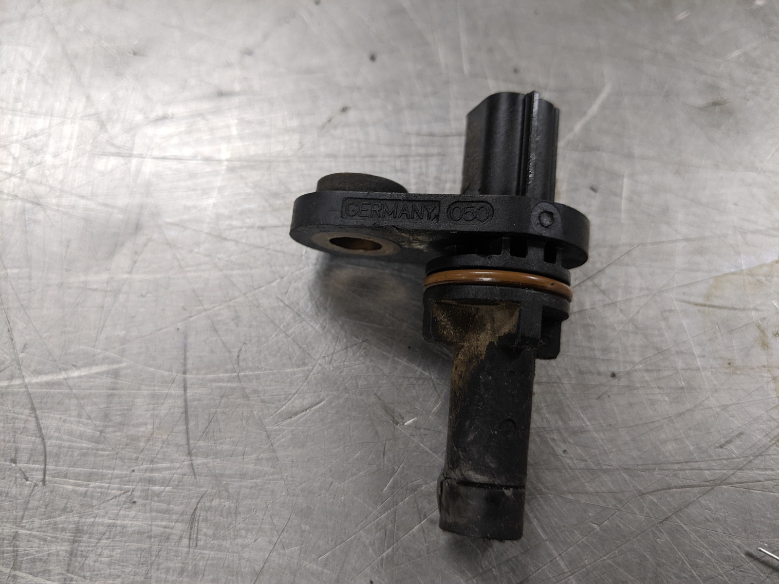 Crankshaft Position Sensor For 08-09 Cadillac STS  3.6 Item image 2
