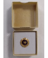 GOLD STAR FAMILY MEMBERS  LAPEL PIN NEW IN BOX - £1.54 GBP