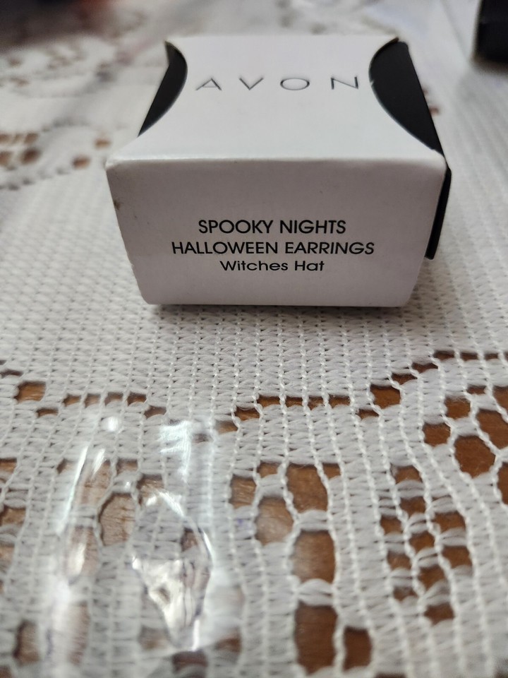 Spooky Nights Avon Halloween Black Enamel Witches Hat Original Box Item image 4