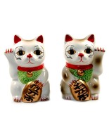 SET OF 2 MANEKI NEKO SALT &amp; PEPPER SHAKERS 3.5&quot; Lucky Beckoning Fortune ... - $317.30 MXN