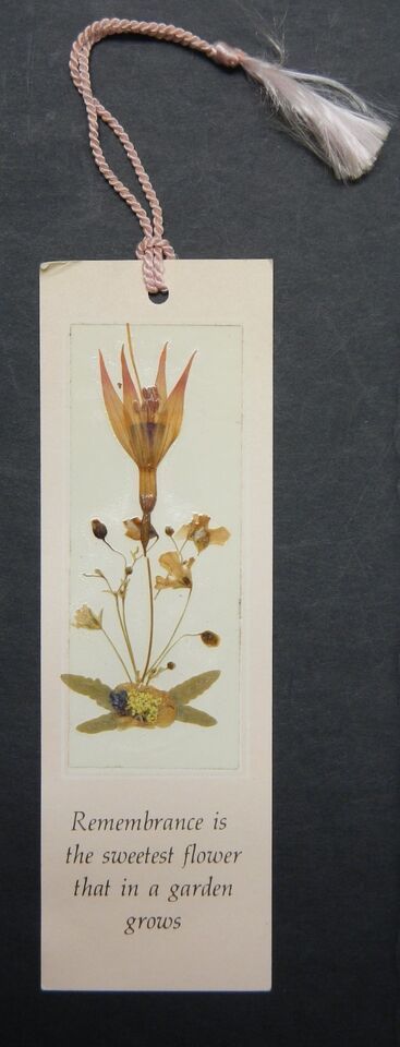 Vintage Dried Flower Bookmark Gift Tag Used 1986 SnapDragon Floral Desig... - $1.95