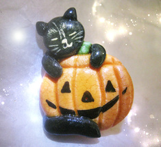 FREE W $25 Haunted HALLOWEEN CAT PUMPKIN PIN 27X HALLOWED FORCES MAGICK WITCH  image 2