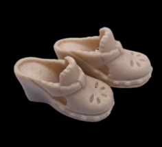 Barbie Shoes Pair Beige Cream Wedge Heel Closed Toe Shoe Cut Out Fashion... - $9.49
