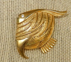 Lovely vintage designer gold tone Gerry&#39;s angel fish brooch pin - £12.58 GBP