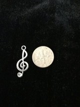 Clef Musical Note antique silver charm pendant or Necklace Charm - $9.50