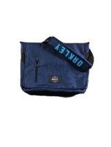 Oakley Messenger Bag Navy with padded laptop sleeve 17x13 - £37.56 GBP