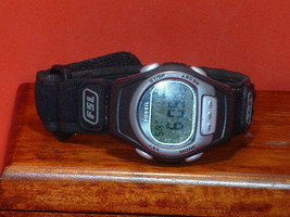 Pre-Owned Black Fossil DQ11-21 Digital Watch - £39.56 GBP
