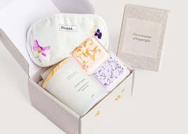 Candle Spa Gift Box,  Relaxing Package for Friend and family - £28.44 GBP