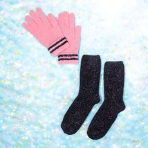 MARCUS ADLER NEW YORKTinsley Glove and Cozy Sock Set One Size 6-10 New W... - $454.48 MXN