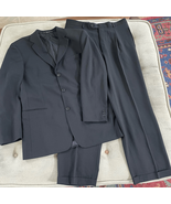 Hugo Boss Black Suit 3 Button Pleated Cuffed 42L - $174.81 CAD
