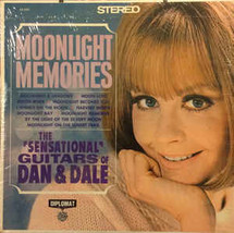 Moonlight Memories [Vinyl] - £11.79 GBP