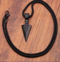 Hip Hop Vintage Men Arrow Necklace Delicate Triangle Spearhead Arrowhead Pendant - £15.50 GBP