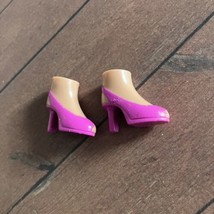 Snap On Clothes Yasmin MGA Bratz Kidz Shoes Pink Heels Replacement Feet ... - $9.40