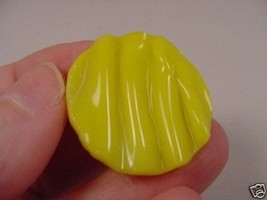 (bb-569) Yellow textured stained glass sun shine brooch pin WOW - $8.99