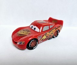 Disney Pixar Cars Original Lightning McQueen Tar Rust-eze Diecast 1:55 D... - £6.17 GBP