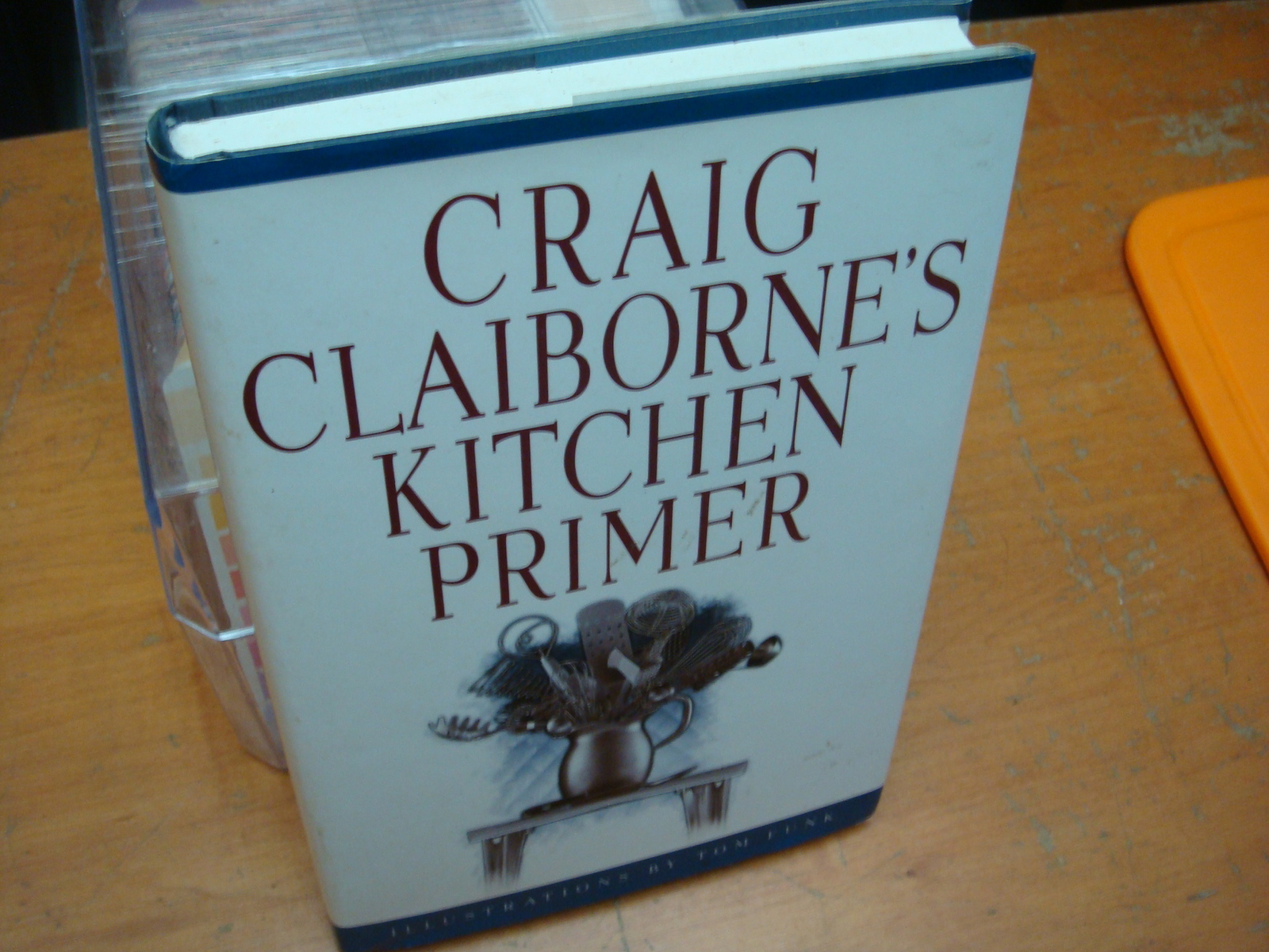 1969 CRAIG CLAIBORNE&#39;S KITCHEN PRIMER 1996 EDITION - FOR THE BEGINNING COOK - $7.85