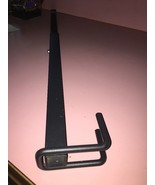 16&quot; To 25&quot; Slatwall Clothes Hanger Heavy Duty Expands Between 16&quot; To 25&quot;... - $1,130.57 MXN