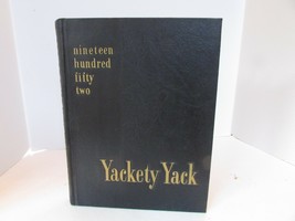 UNIVERSITY OF NORTH CAROLINA CHAPEL HILL 1952 YACKETY YACK YEARBOOK  - $14.80