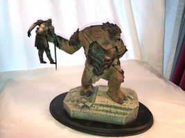 LOTR Battle Troll Of Mordor Statue WETA Mint With Original Box 865/5500 - $249.99