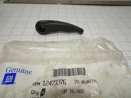 GM 12473376 Handle for Seat Recline   OEM NOS - $15.46