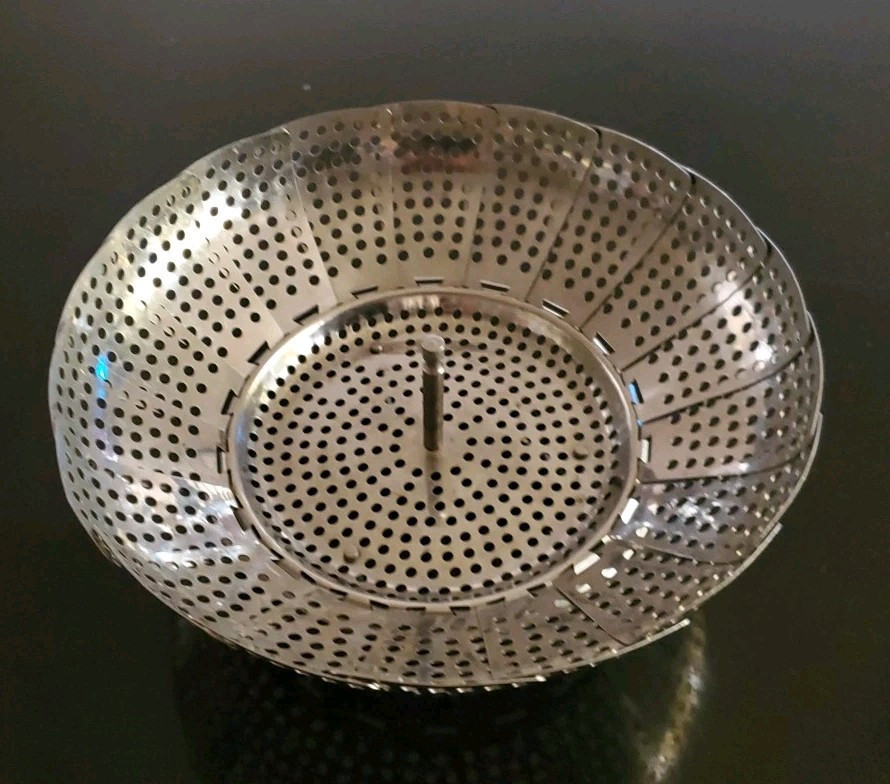 Vintage Metal Collapsible Vegetable Steamer Strainer Folding Basket with... - $9.47