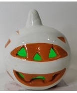 Happy Halloween Ceramic LED Mummy Pumpkin Decor - $363.64 MXN