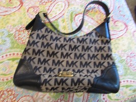 micheal kors purse  signature logo - $50.00