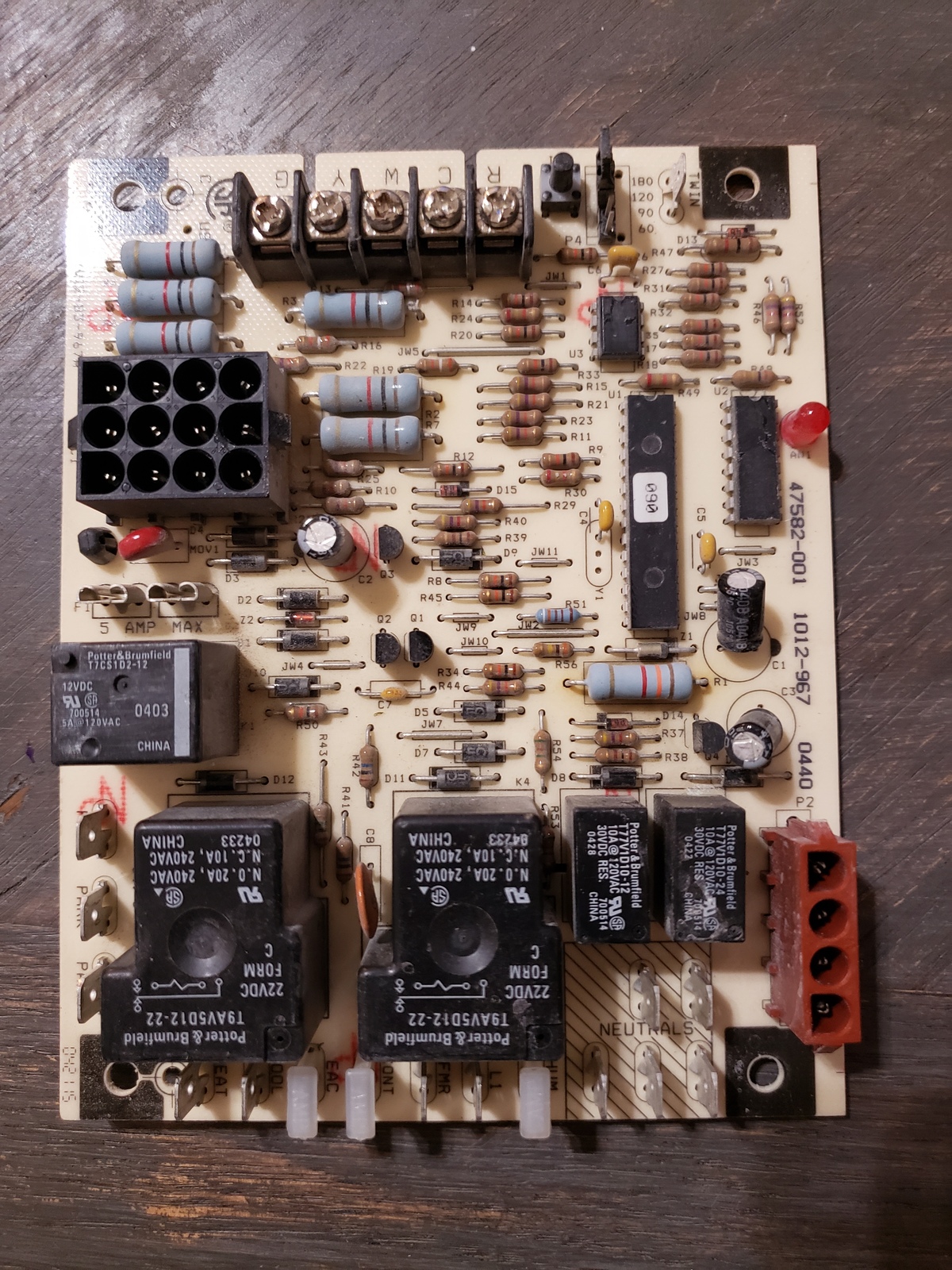 Armstrong lennox oem furnace control circuit board 47582-001 - $50.00