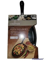 Crofton Cast Iron Fajita Sizzler Skillet Set w/ Wood Trivet &amp; Hot Pad - £25.90 GBP