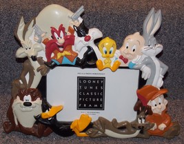Vintage 1994 Warner Bros Looney Tunes 3D Resin Picture Frame - £39.33 GBP