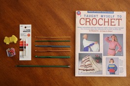 I Taught Myself to Crochet by Boye Left-Handed Section w/ 6 Hooks Needle Bobbins - $11.40