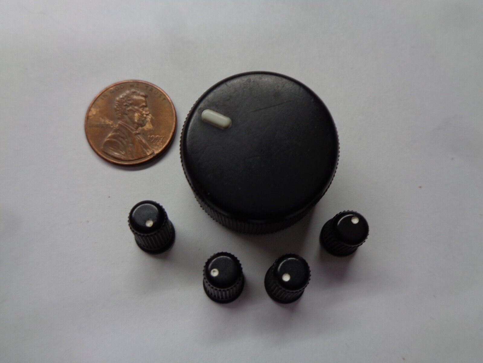 2002 BUICK REGAL RADIO STEREO TUNER KNOB SET OEM FREE SHIPPING! - £9.97 GBP