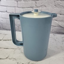 Vintage 2 Qt Tupperware 1676-6 Blue Pitcher Clean Blue Push Button Seal USA - £11.15 GBP