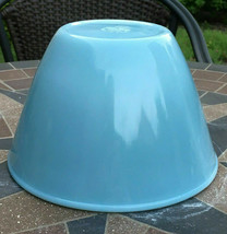 Large Vintage Fire King Delphite Blue turquoise Splashproof Mixing Bowl 7.5&quot; - £38.93 GBP