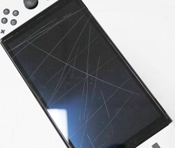 Nintendo Switch OLED HEG-001 Handheld Console 64GB - White image 3