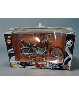 Harley-Davidson Series 2 Die-Cast 1:18 Scale  Maisto 1998 FXDWG Dyna Wid... - $249.85 MXN