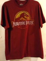 Jurassic World Men&#39;s L Maroon T-Shirt Jurassic Park Logo Front Short Sleeve - £10.50 GBP