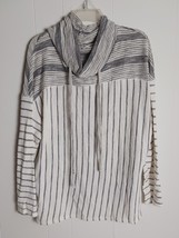 Umgee Gray White Cowl Neck Pullover Knit Sweater Women&#39;s Size M - $346.33 MXN