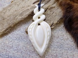 Maori Koru LoveTwist Pendant Necklace Beach Jewelry - £13.45 GBP