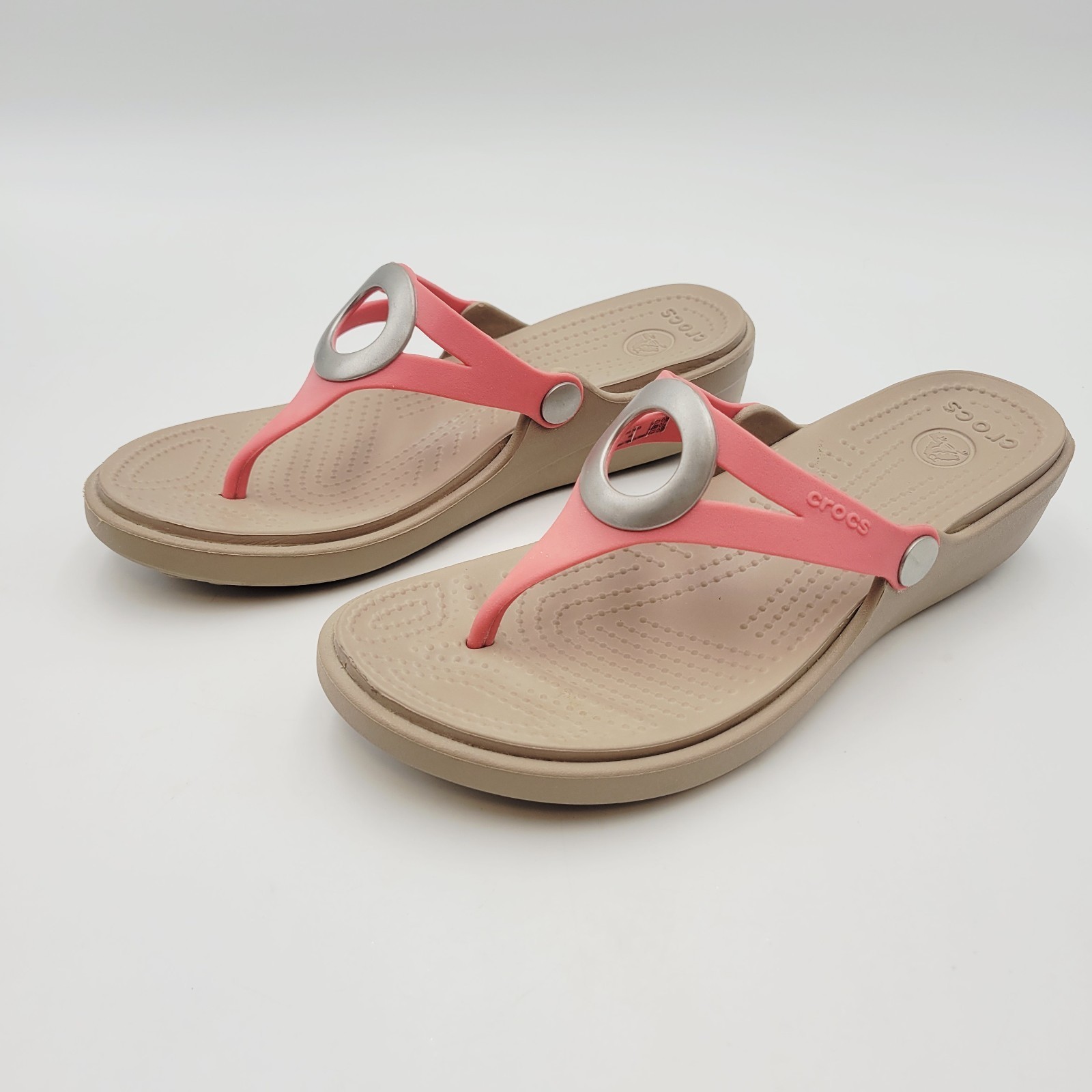 Crocs Sanrah Matte Circle Wedge Flip Sandal Women's Size 8 Coral/Tumbleweed  Item image 8