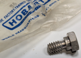 NOS OEM Hobart Latch Fulcrum Screw Part# V-5562 - €13,60 EUR
