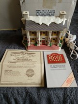 Geo Lefton Christmas Village &quot;The Majors House&quot; 1989 # 06902 Handpainted w/Deed - £100.46 GBP