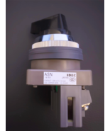 ASN3L10 IDEC 2-Position Selector Switch 1-NO Lever Operator Maintained A... - $360.36 MXN