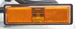 Ford 88HU-13K309-AA Marker Light Assy w/ Wiring Harness Amber  OEM 8651 - £45.92 GBP