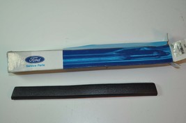 Ford NOS OEM Quarter Panel Trim Panel Part# F0VY-54290B26-AA - €17,06 EUR
