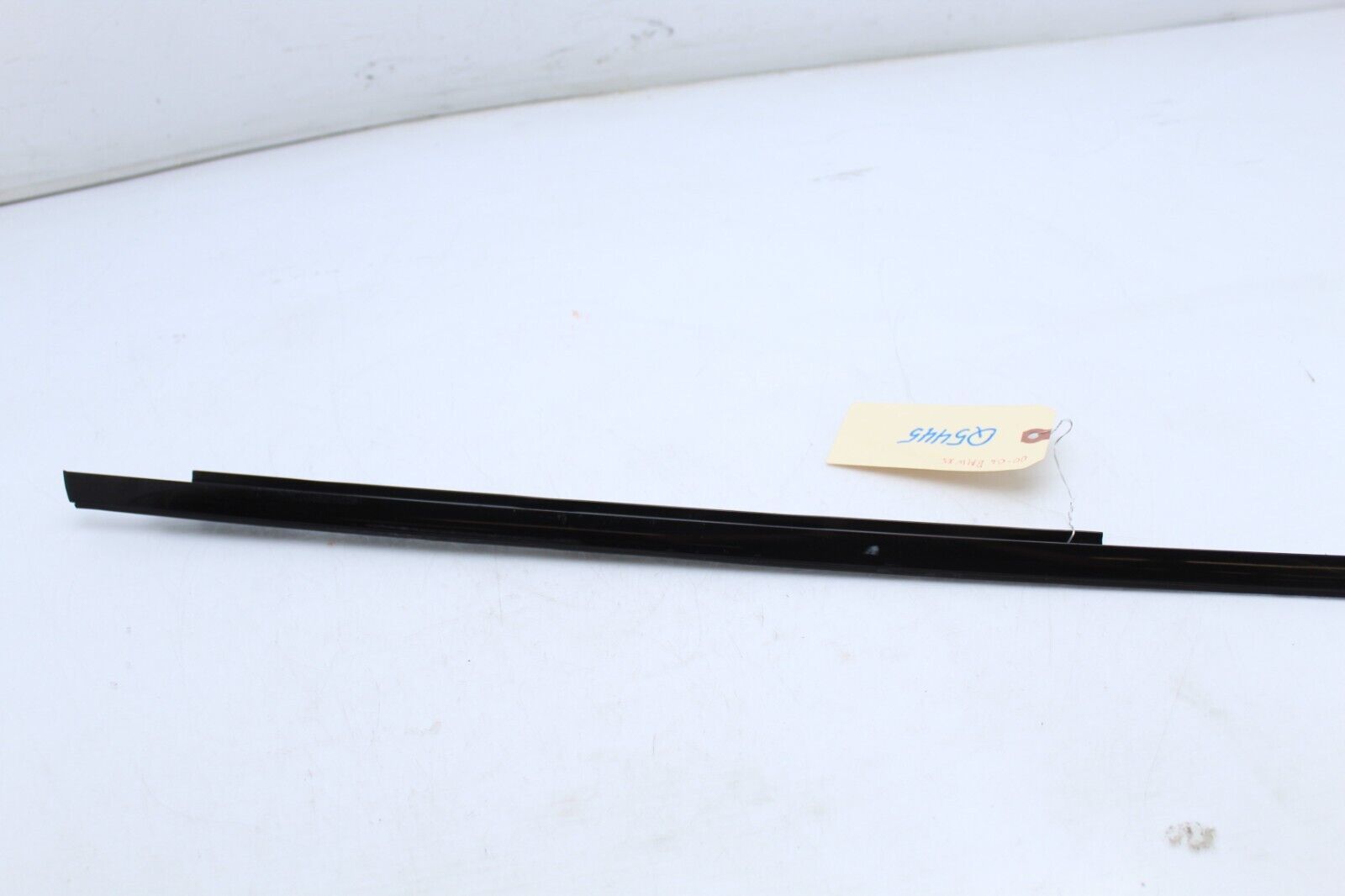 Primary image for 00-06 BMW X5 E53 REAR RIGHT PASSENGER SIDE WINDOW MOLDING TRIM Q5445
