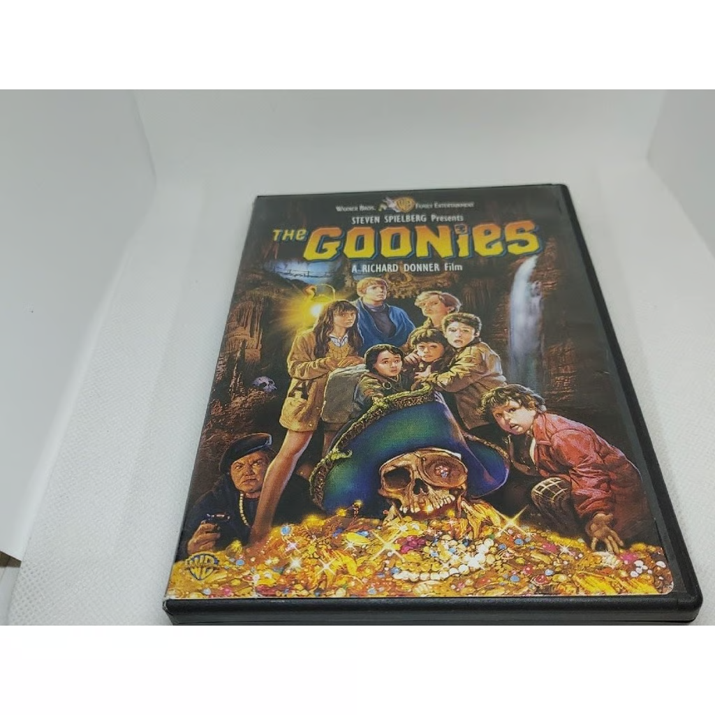 Primary image for The Goonies - 1985 (DVD 2010) Sean Astin, Josh Brolin, jeff Cohen, w/case fair