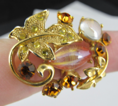 MID CENTURY ladies ring GOLD tone leaf jewels size 7 8 adjustable ESTATE... - $23.35