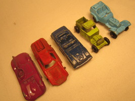 Lot of 5 1960&#39;s TOOTSIETOY Diecast Cars 1:64 [203d3] - $7.17